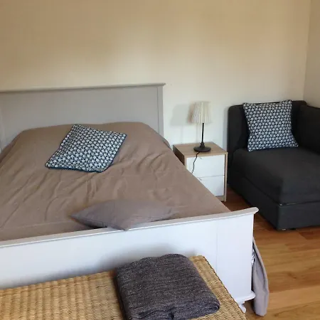 Un Petit Nid A הונפלר