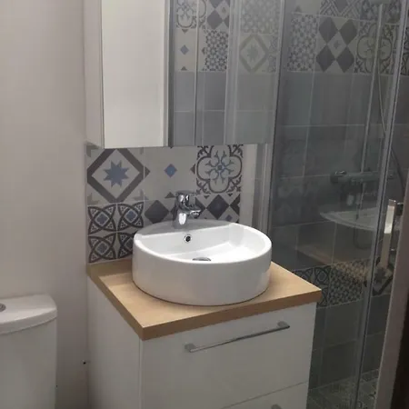 Un Petit Nid A Apartmán *