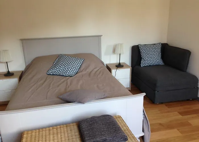 Un Petit Nid A Honfleur