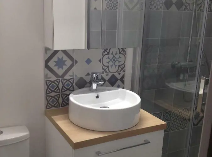 Un Petit Nid A Lägenhet *